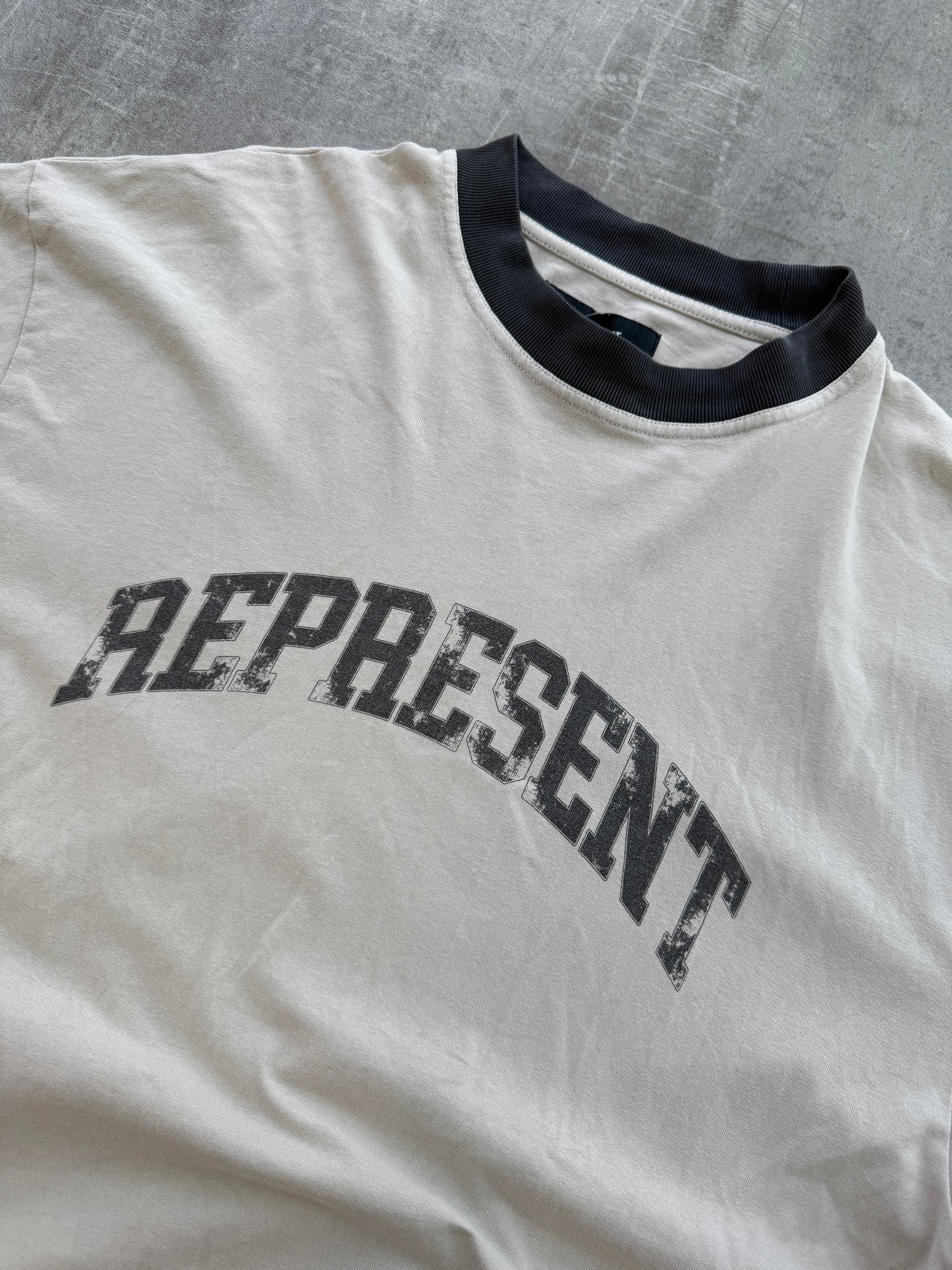 Represent Logo T-Shirt beige