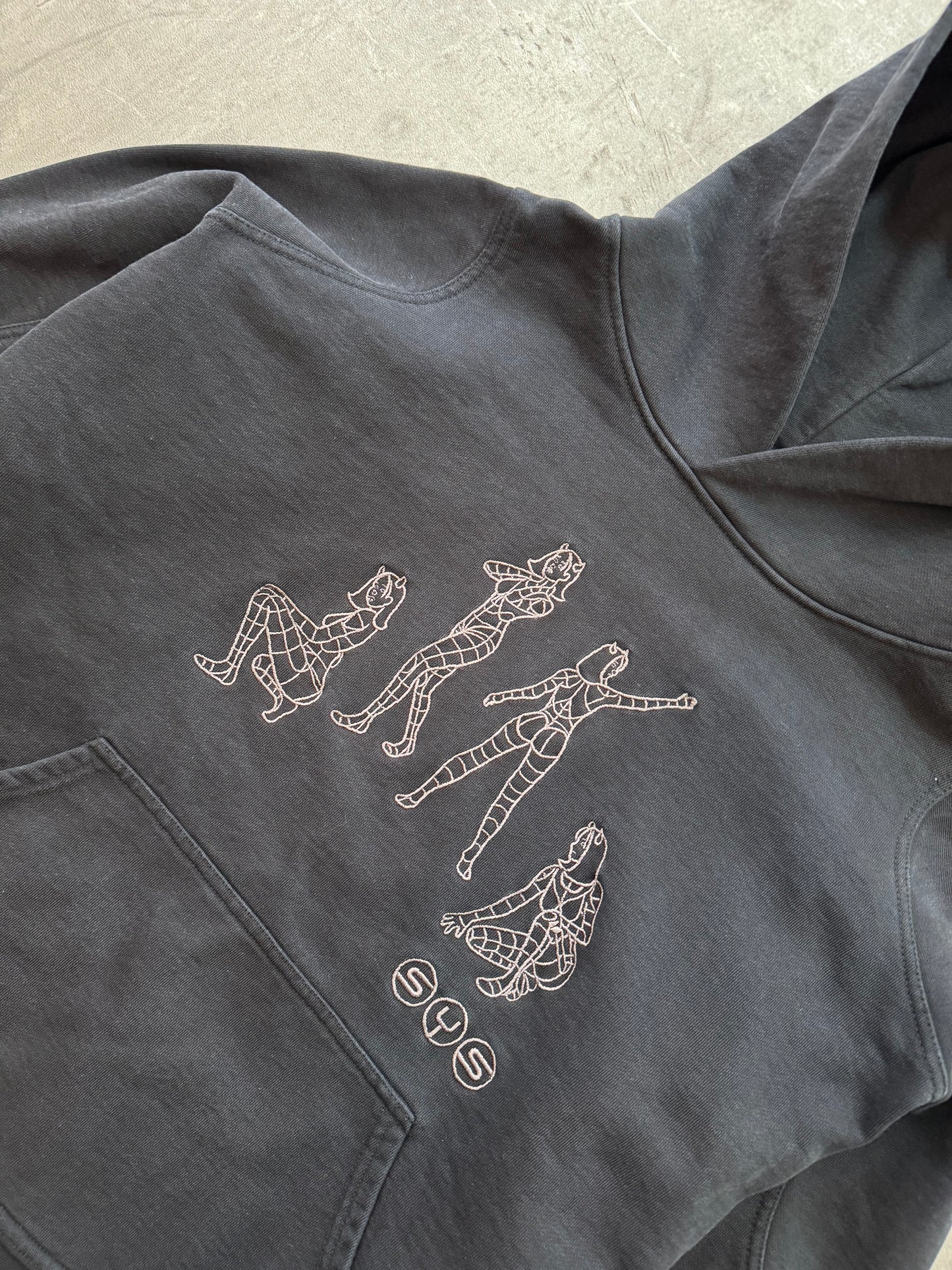 Systemic Kira Hoodie black