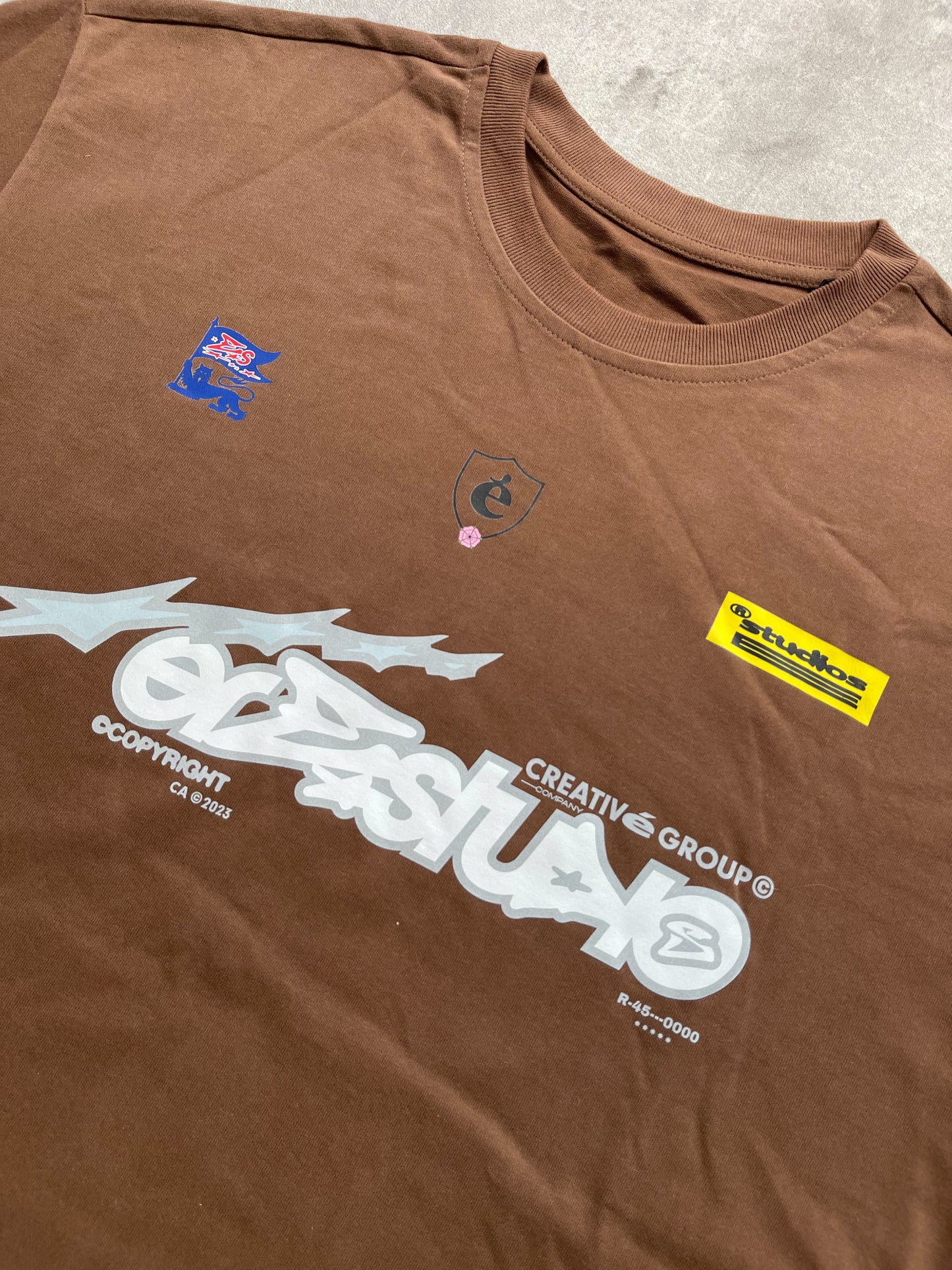 Ére Studios T-Shirt braun