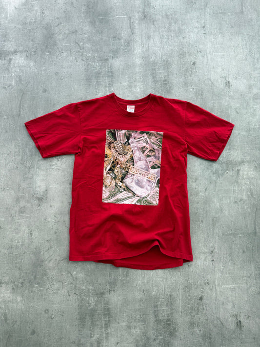 Supreme Wealth T-Shirt red