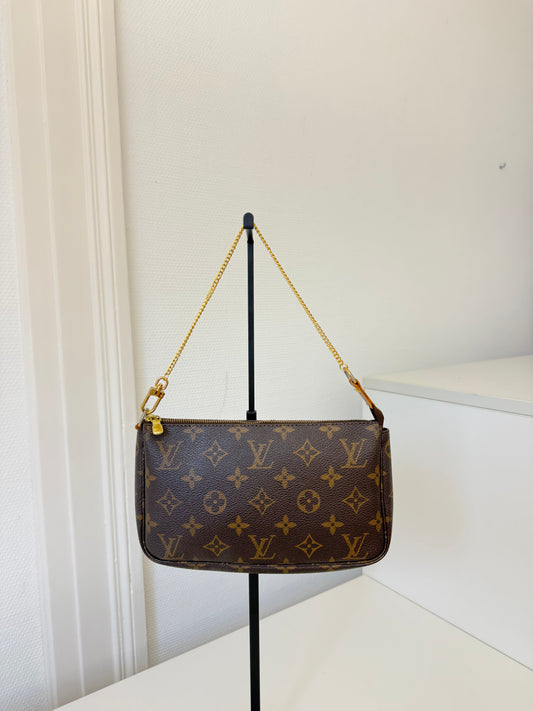 Louis Vuitton Pochette Accessoires