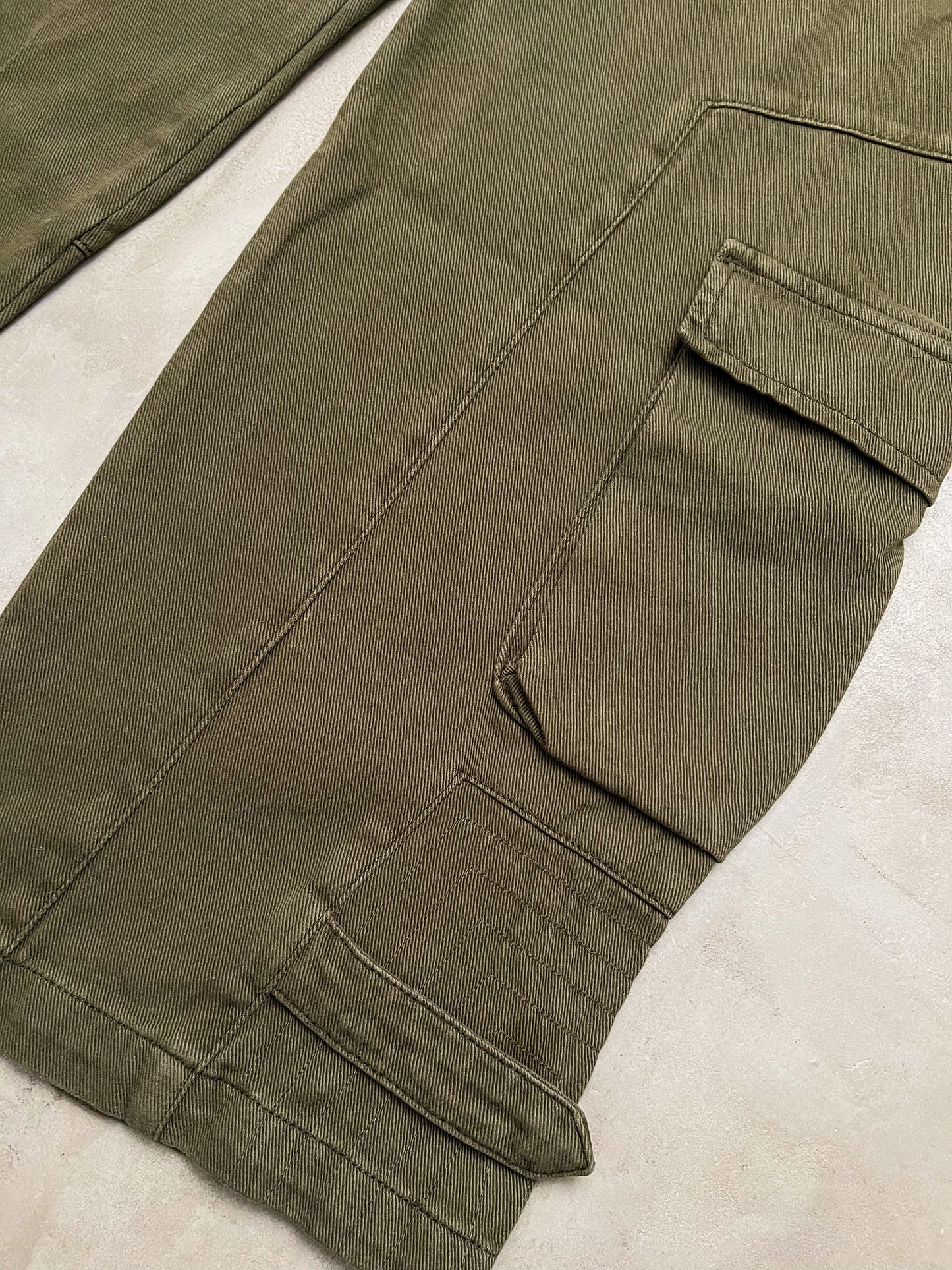 LowLightsStudios Cargo Olive